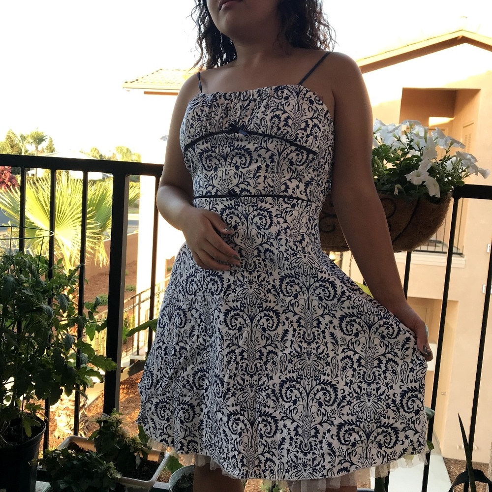 Patterned dress - Picture 3 of 5